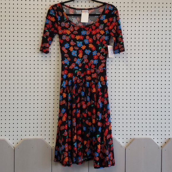 LuLaRoe Dresses & Skirts - LuLaRoe Nicole